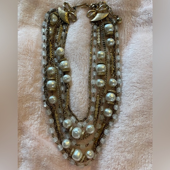 Vintage Coro Multi Strand Antiqued Gold and White Beads Necklace - Picture 10 of 10